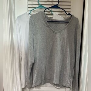 Gap basic long sleeve v neck bundle set of 2 size XXL
